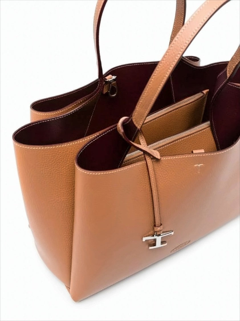 Tod's Textured Leather Shoulder Bag With Embossed Logo
