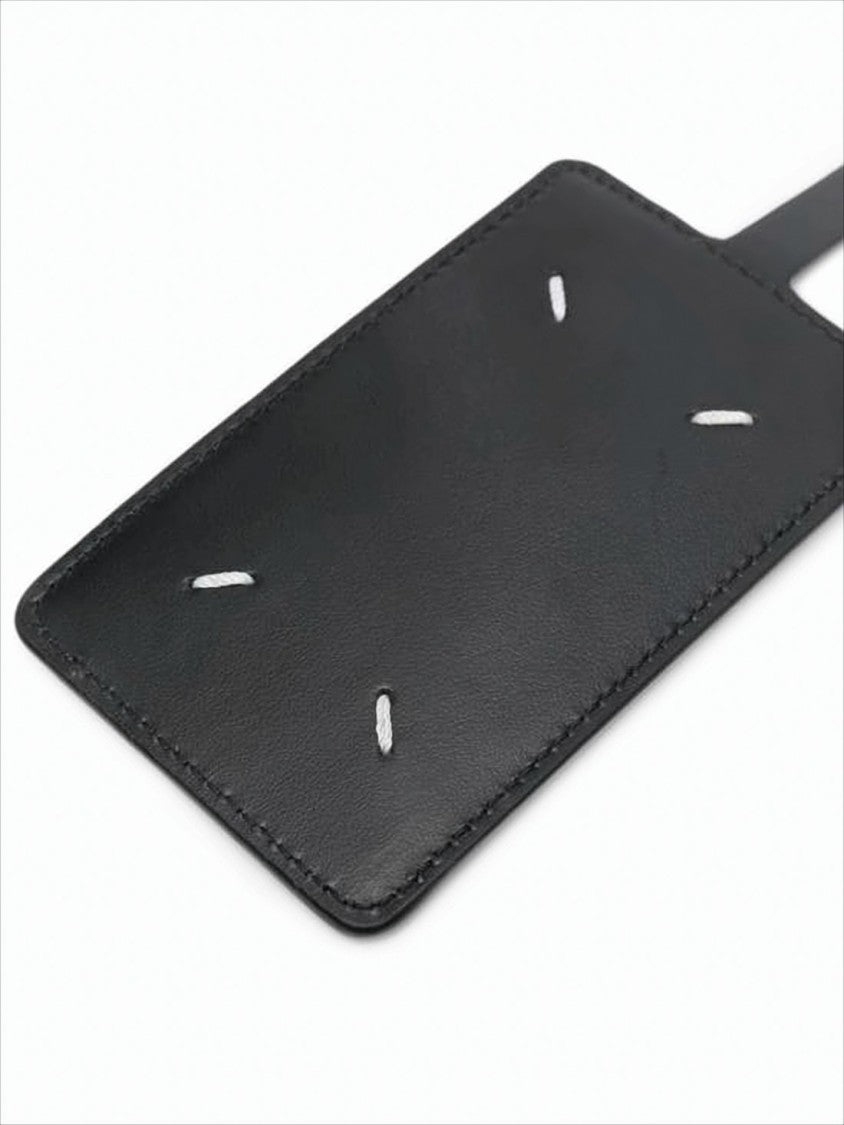 Maison Margiela Sleek Rectangular Calf Leather Keyring With Logo Window