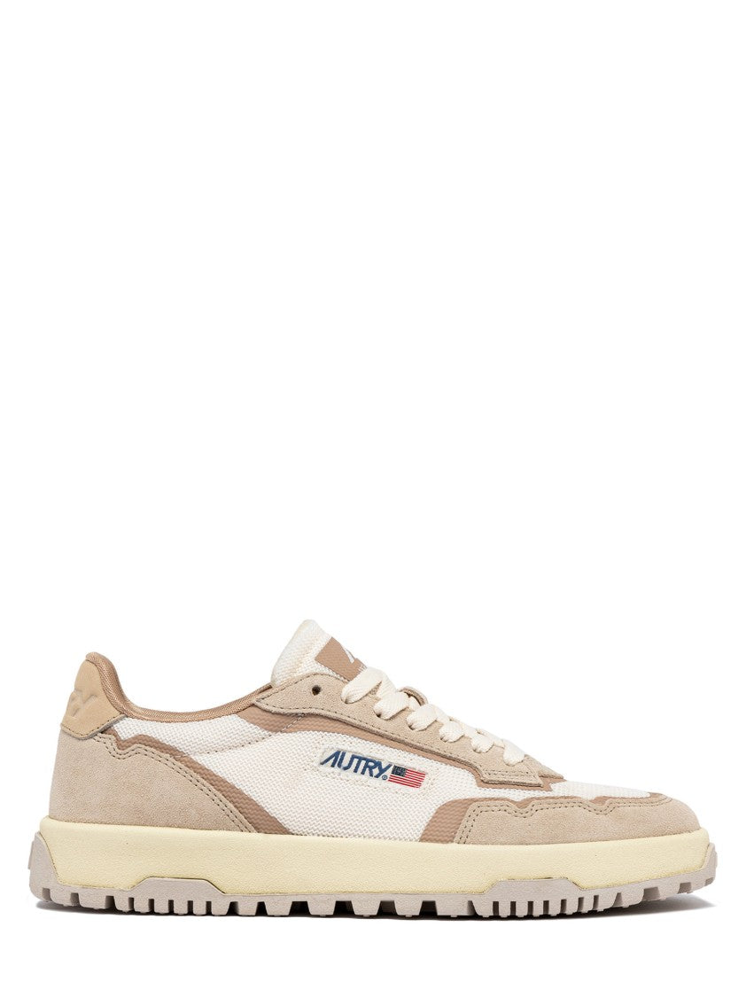 Autry Whisper White Wildpace Low Sneakers