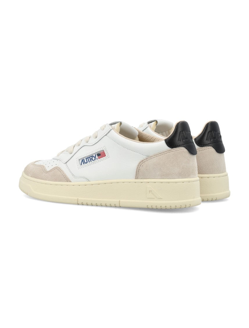 Autry Medalist Low-Top Sneakers