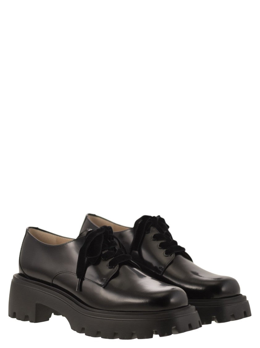 Stuart Weitzman Emerson Derby Black