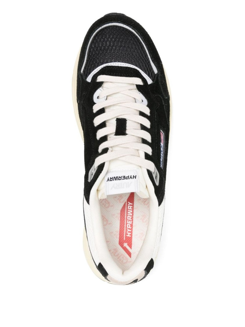 Autry Textured Black Sneakers With Contrasting Sole