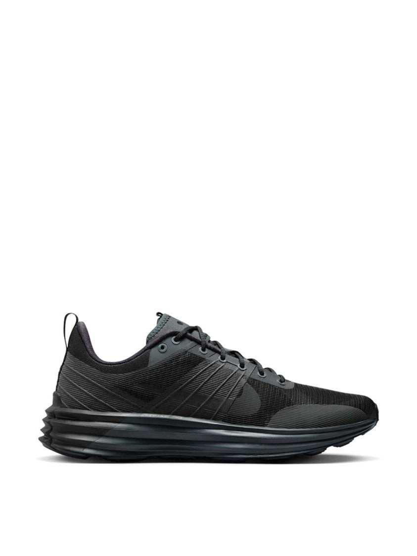 Nike Lunar Roam Sneakers