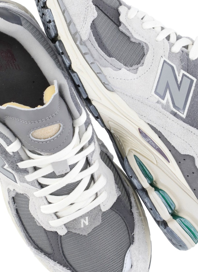 New Balance 2002 Sneakers