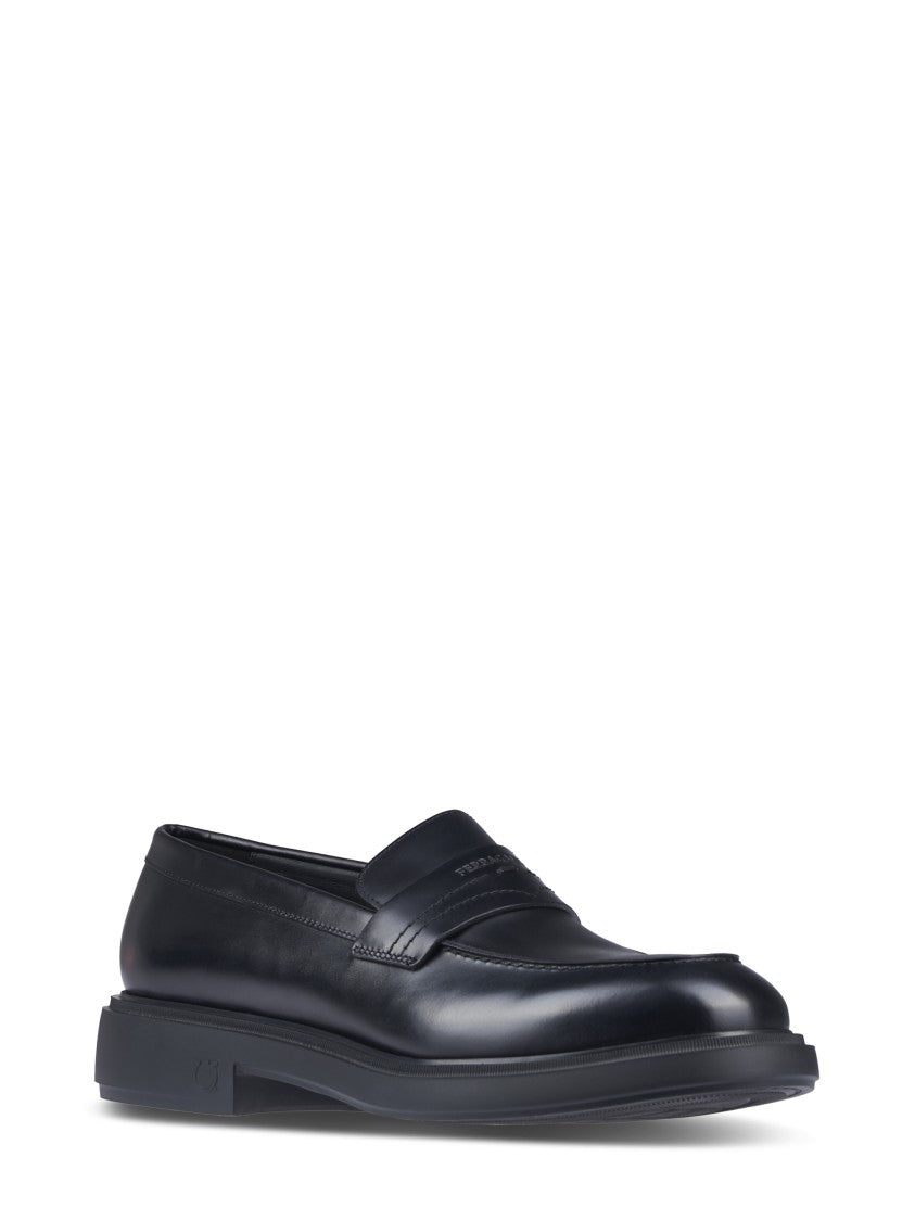 Ferragamo Polished Black Calf Leather Flat Shoes With Rounded Toe