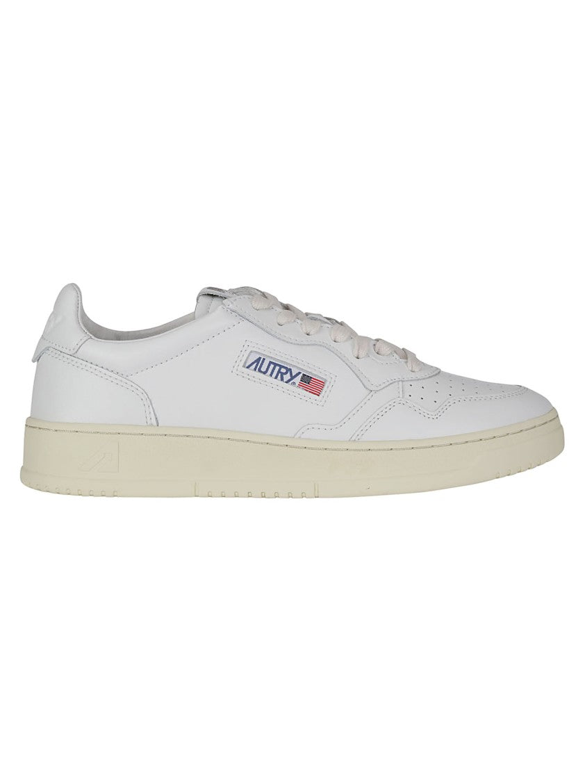 Autry Low Trainers With Smooth Leather Upper