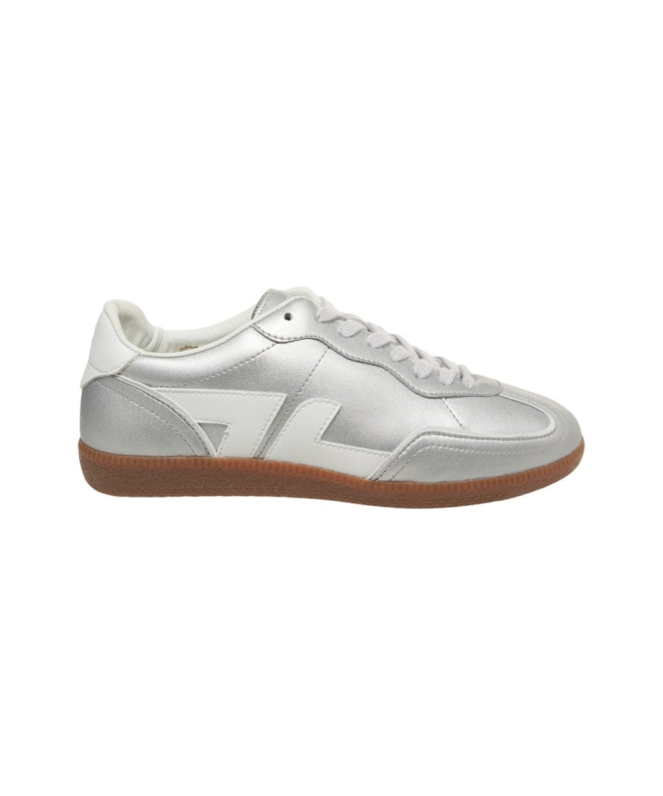 Zeta Delta' Sneakers