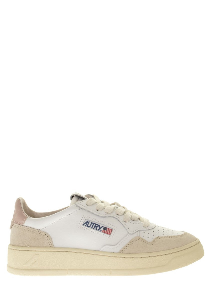 Autry Medalist Low - Leather And Suede Sneakers