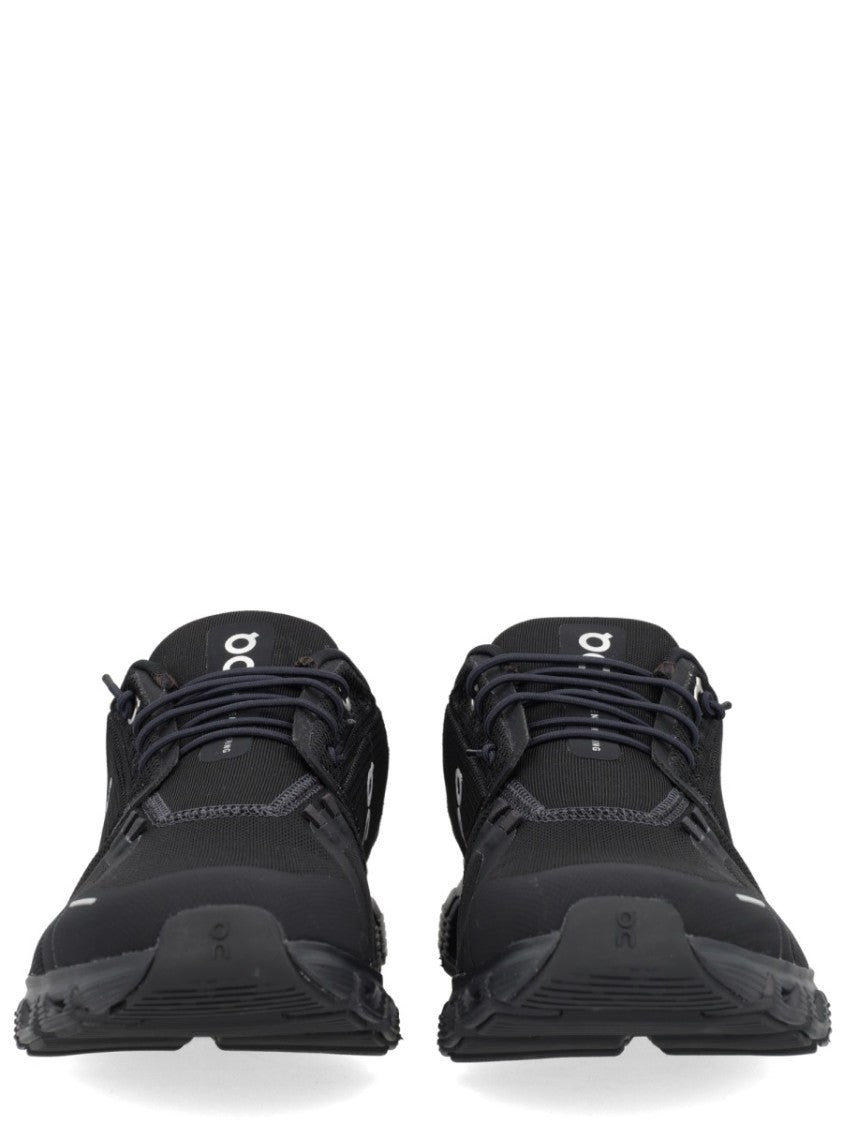 On "Cloud 6" Sneaker