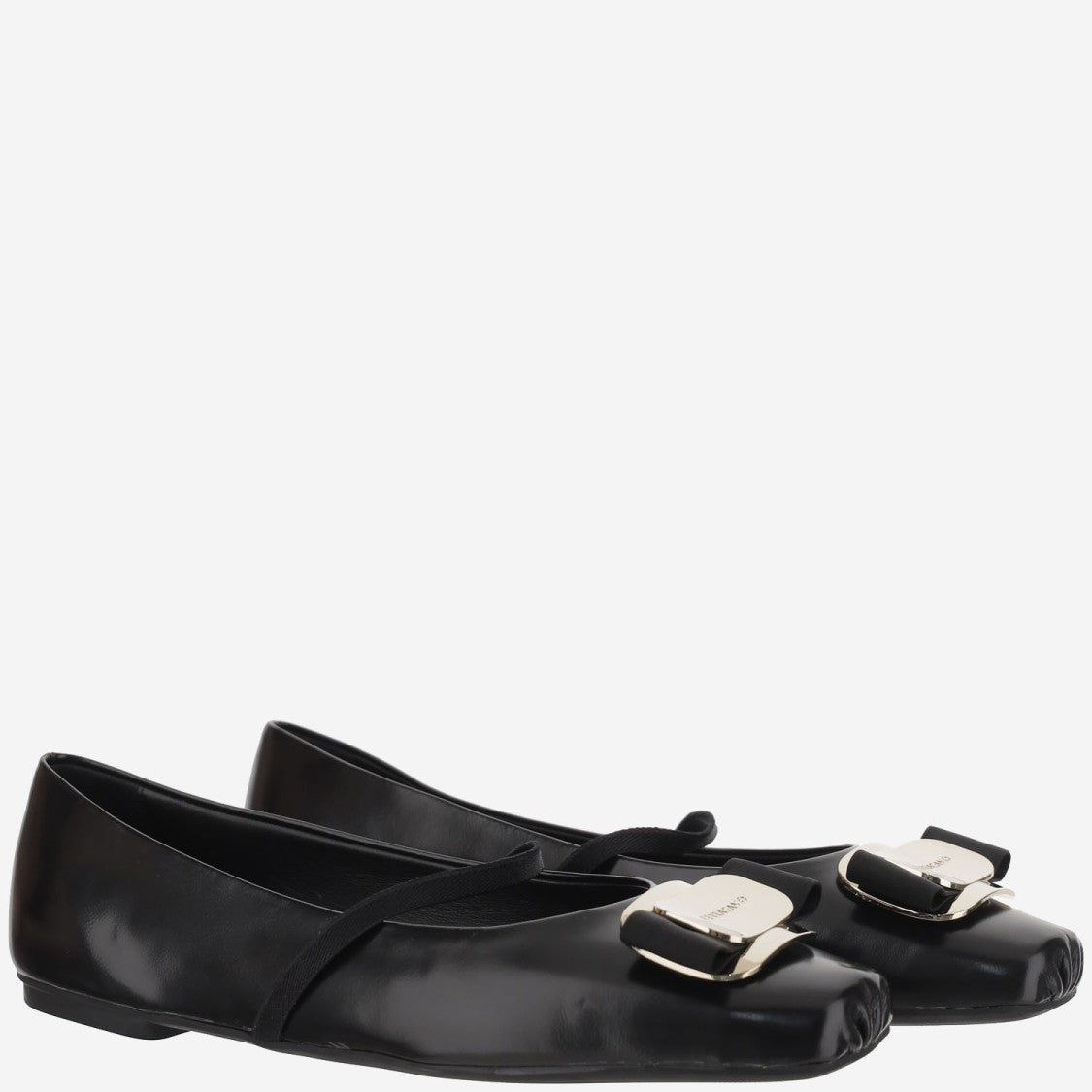 Salvatore Ferragamo New Vara Plate Dancers