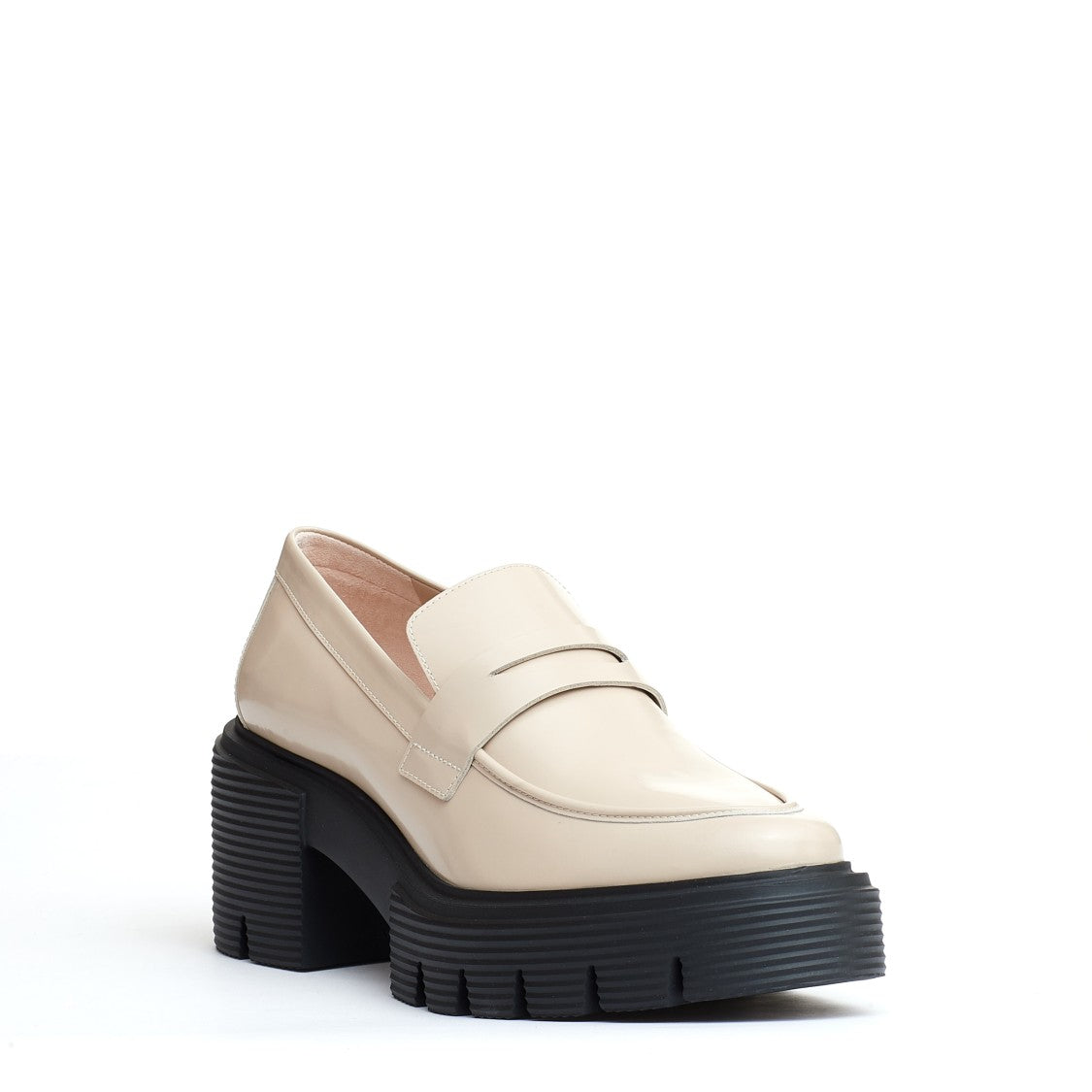 Stuart Weitzman Beige Leather Moccasin Rubber Sole
