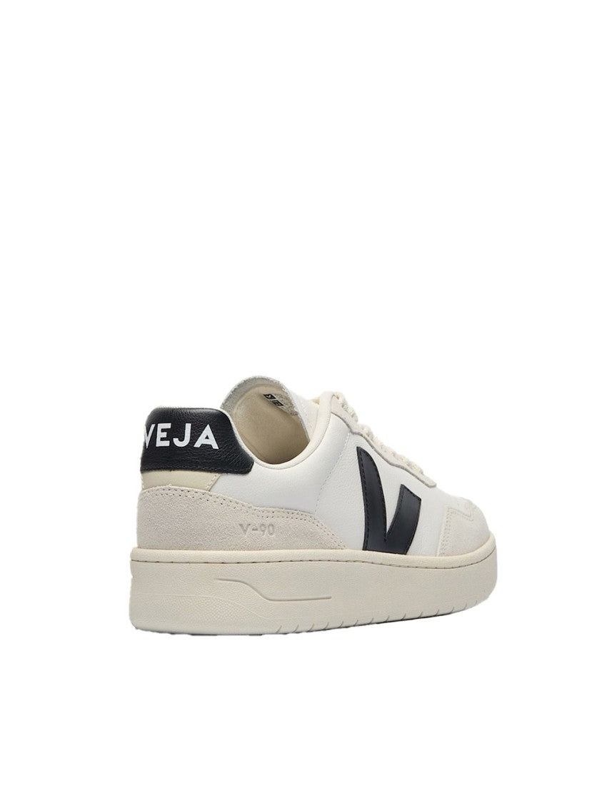 Veja Low-Top Sneakers With Perforated Toe Box
