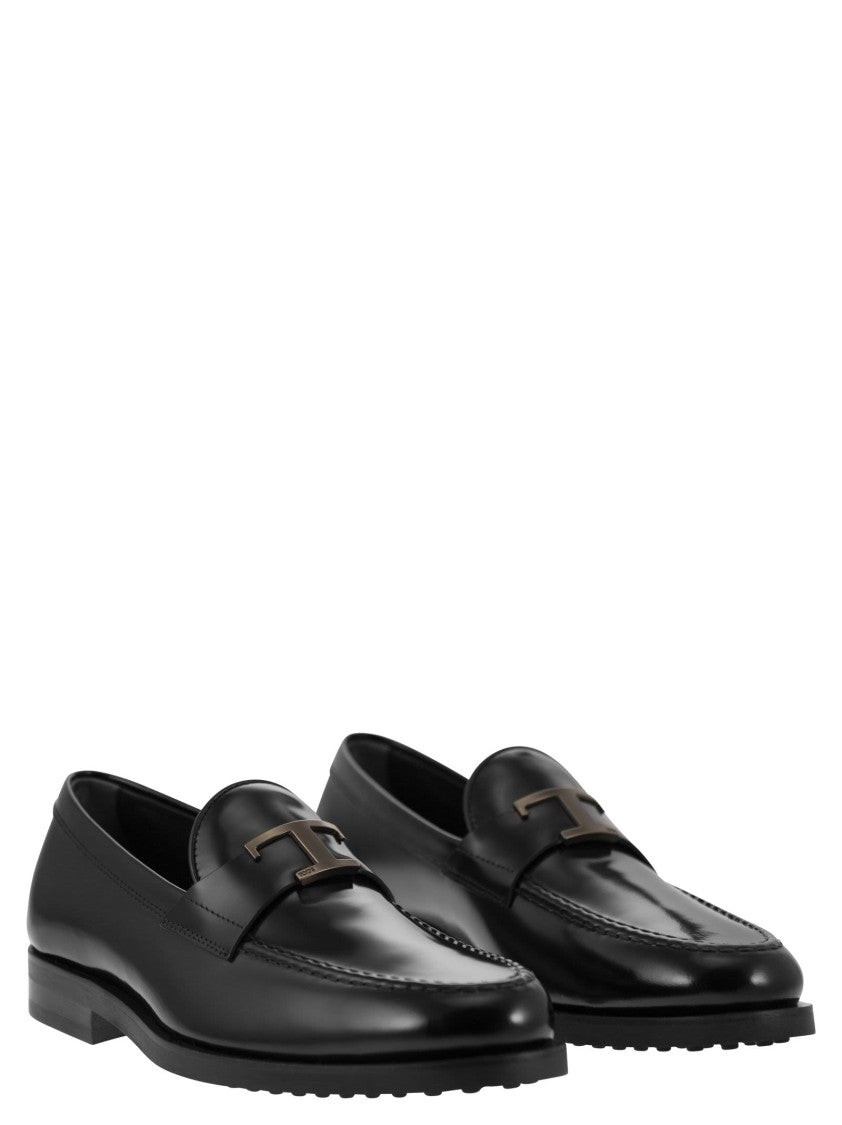 Tod's Leather Moccasin With T Accessory