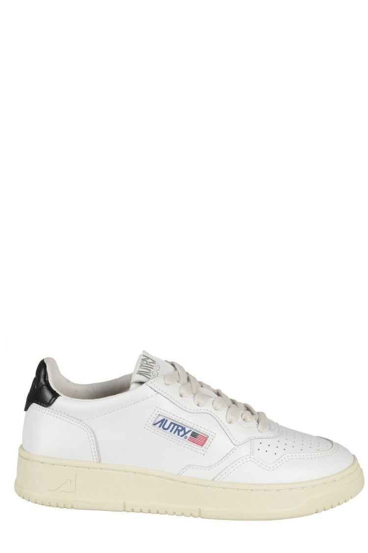 Autry Medalist Low Sneakers