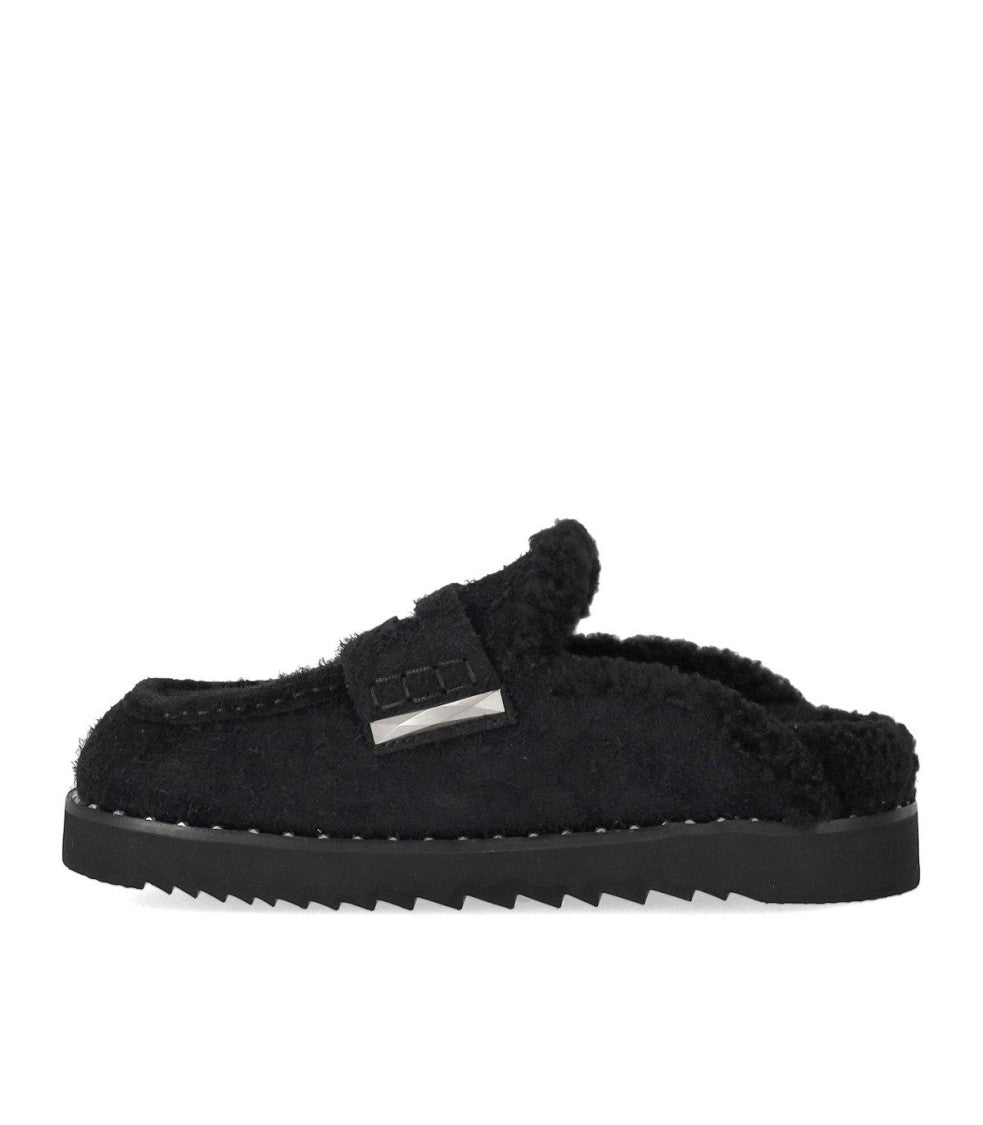 Ash Genda Black Clog