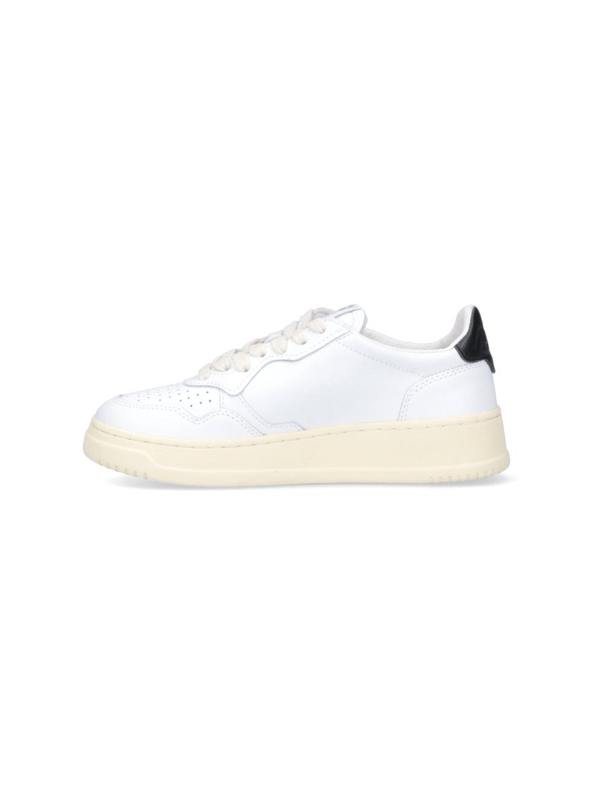 Autry Medalist Low Sneakers – White