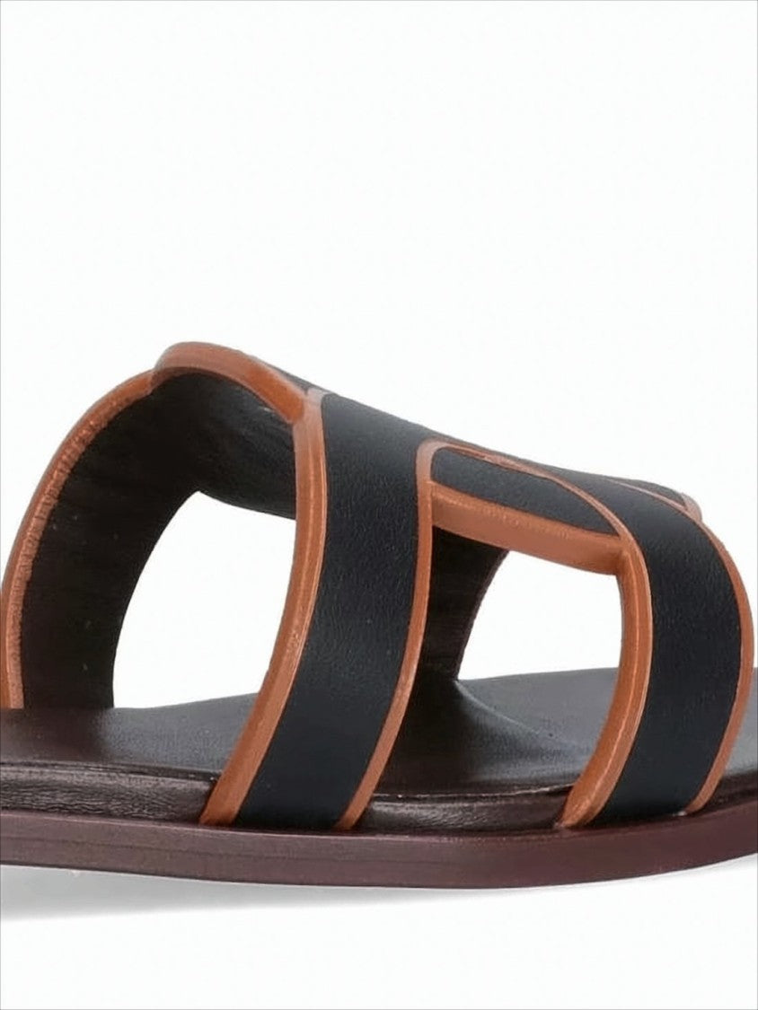 Tod's Sophisticated Leather Slide Sandals With Cut-Out Detailing