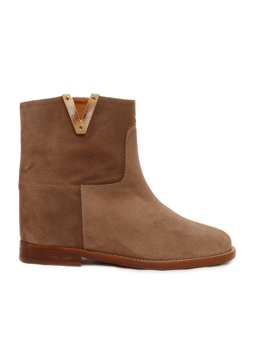 Via Roma 15 Ankle Boot With V-Cutout And Diamond Detailing
