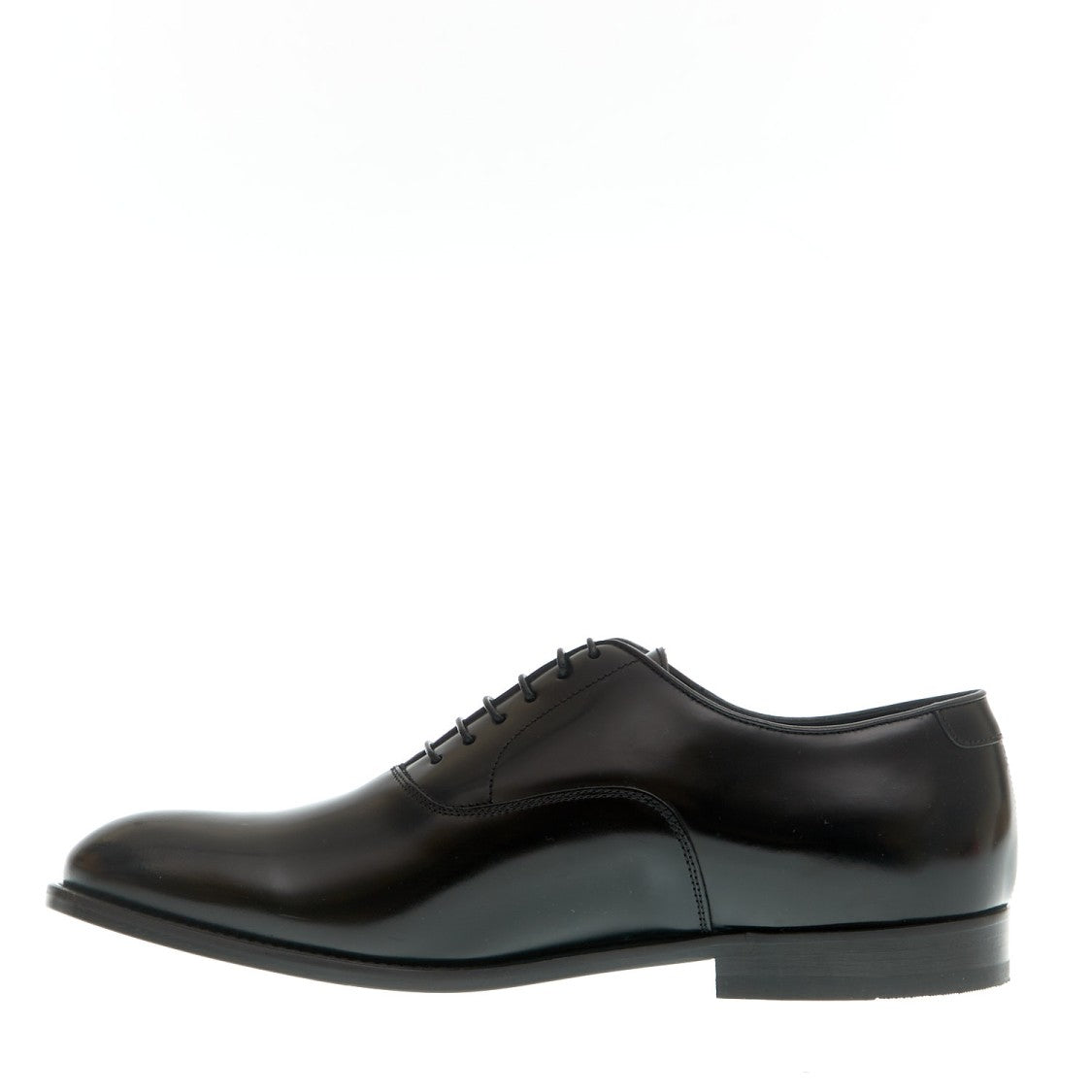 Doucal's Smooth Black Lace-Up Leather Bottom
