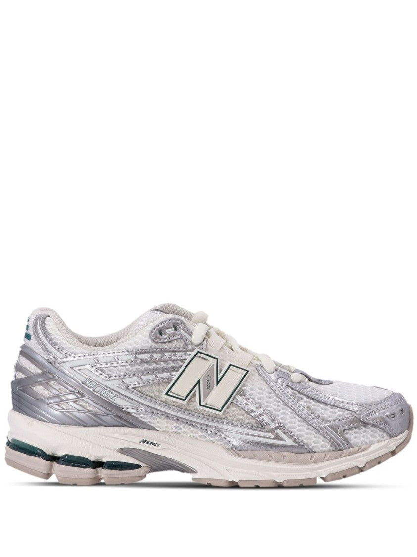 New Balance Dynamic Mesh Sneakers With Silver Accents