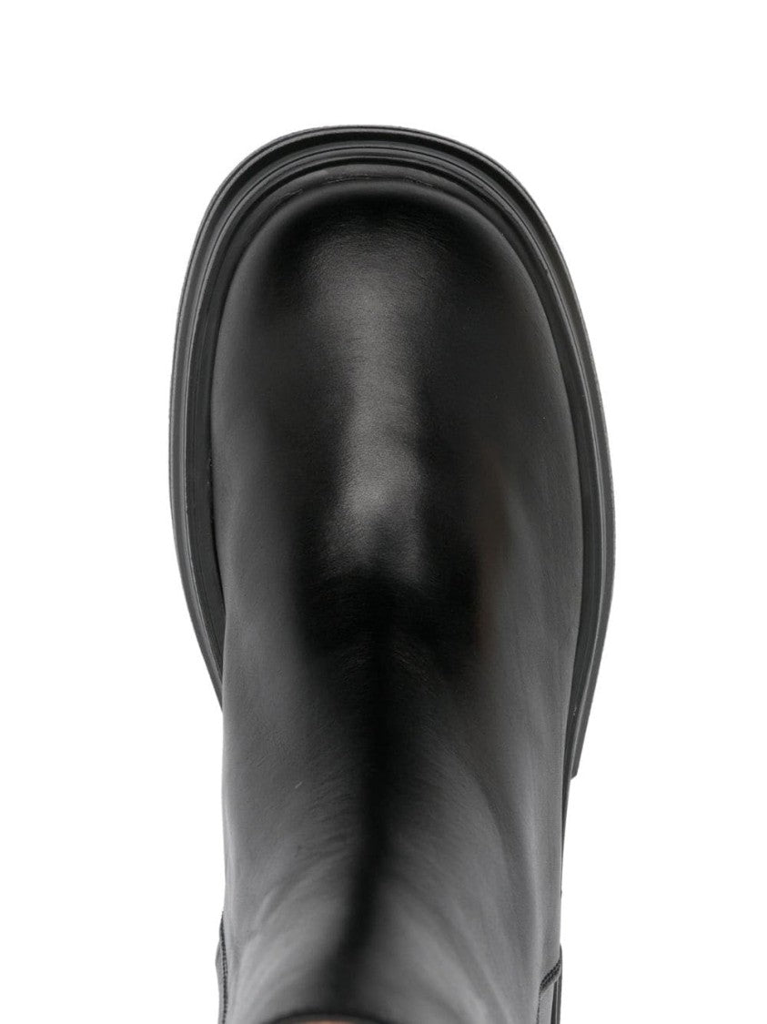 Tod's Ankle Boots With Closed Silhouette And Sole