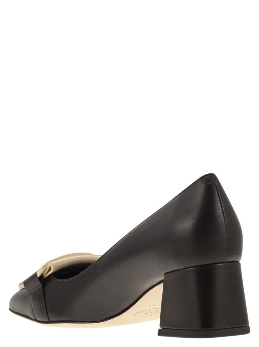 Tod's Calfskin Pumps With Custom Metal Chain Accent