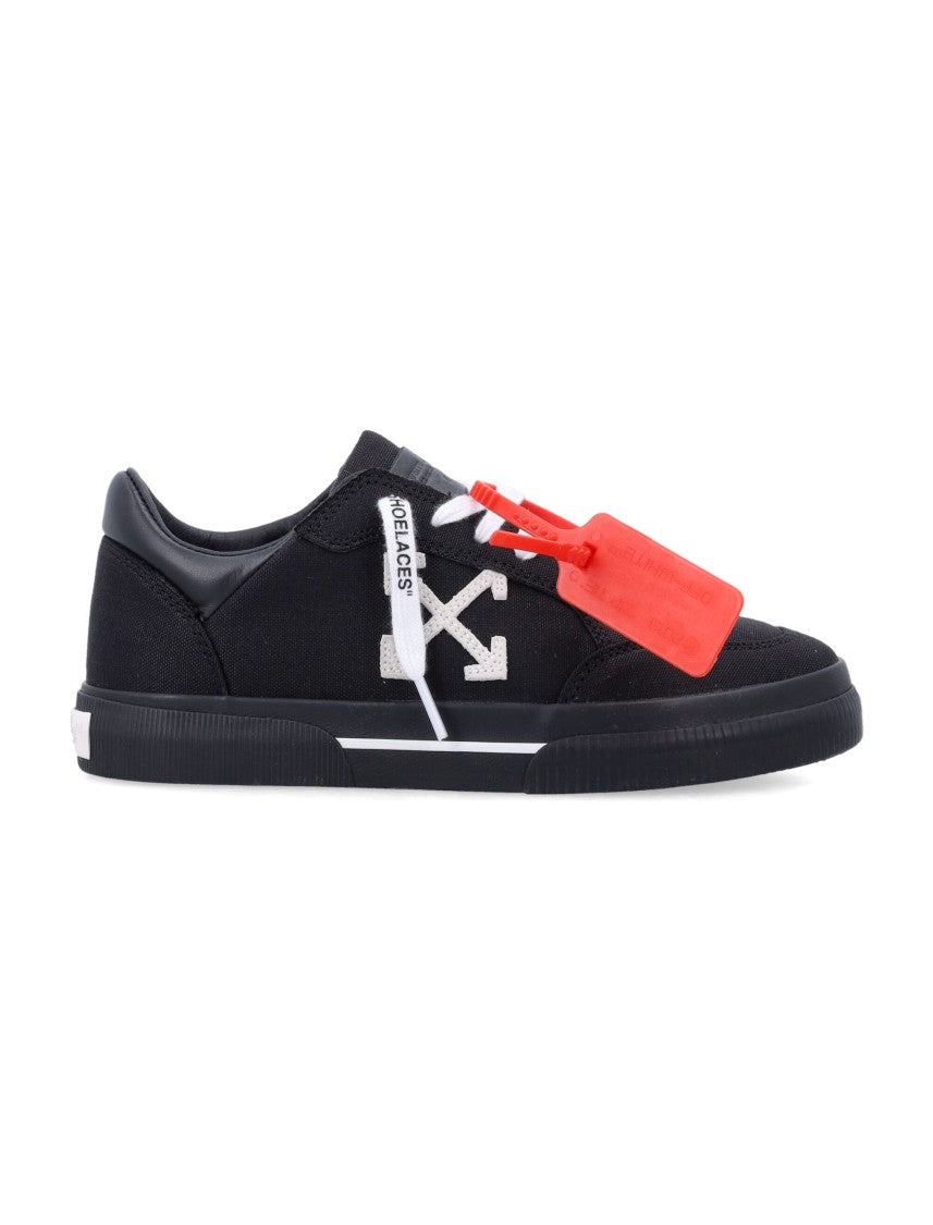 Off-White Vulc Low Low-Top Black Sneakers