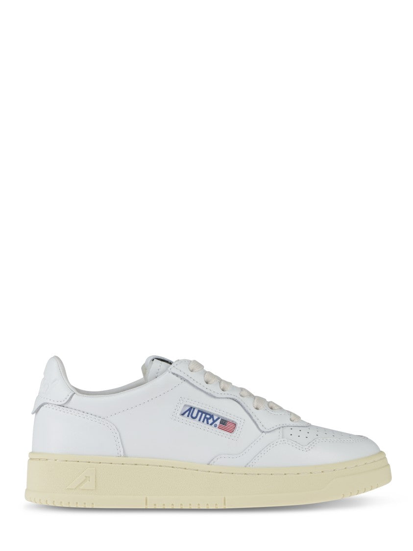Autry Smooth Leather Sneakers With Rounded Toe