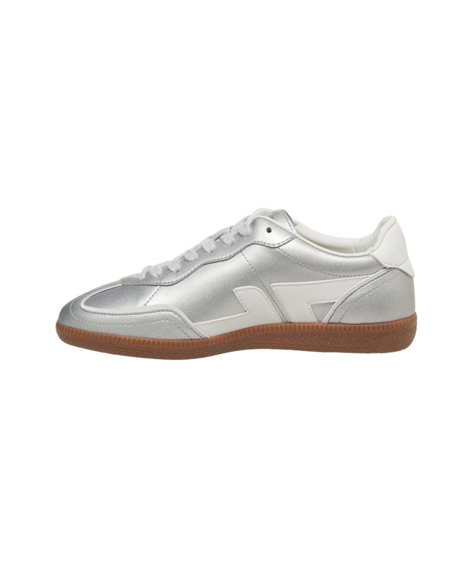 Zeta Delta' Sneakers