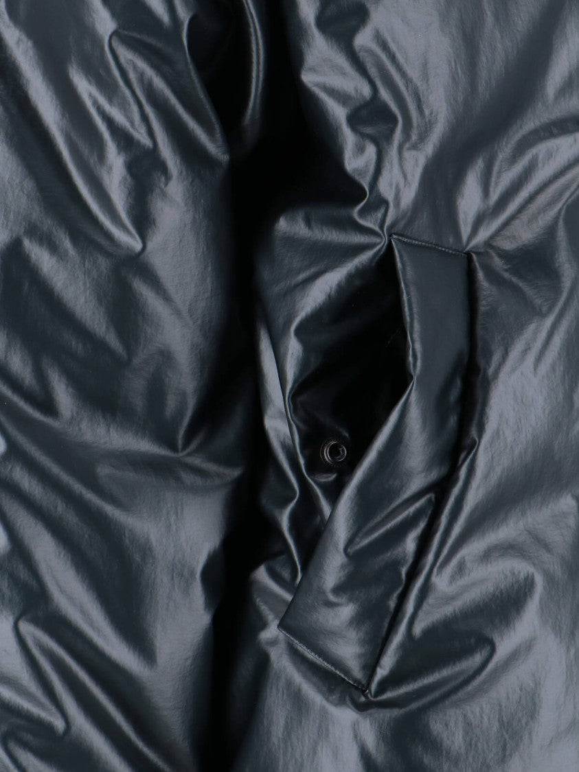 Berner Kuhl Structured Minimalist Jacket With Front Zipper Closure