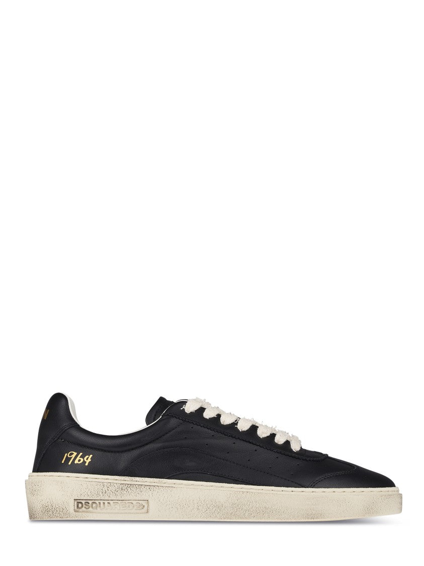 Dsquared2 Low-Top Black Leather Sneakers With Distressed Sole