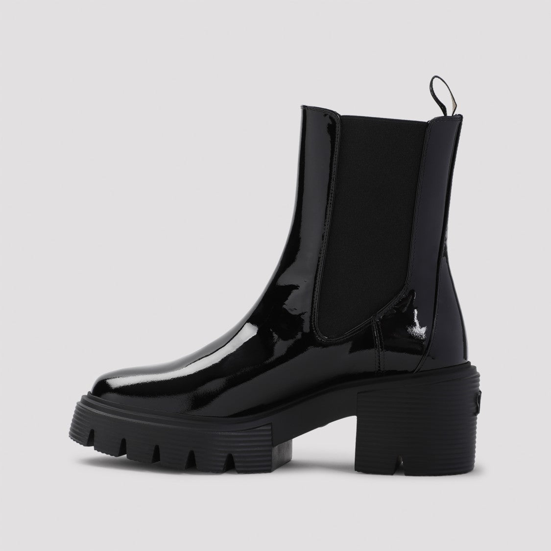 Stuart Weitzman Soho Chelsea Boots