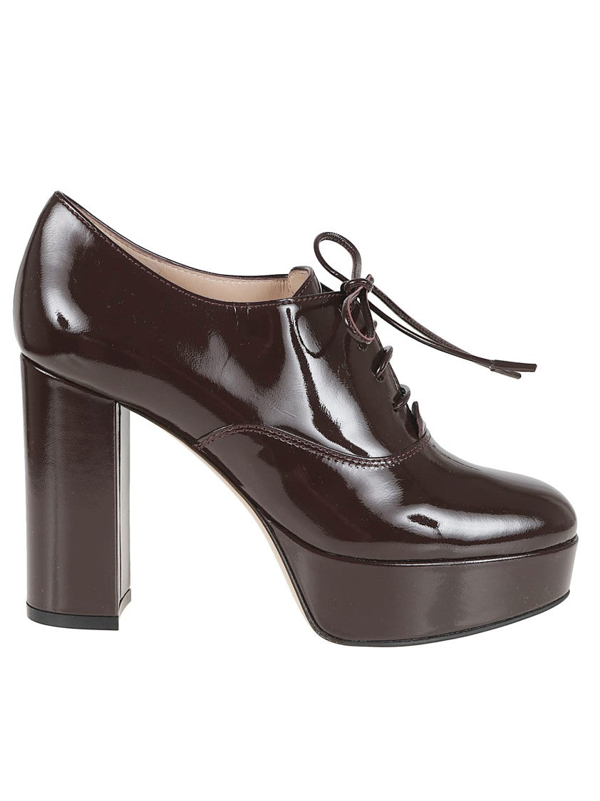 Gianvito Rossi Premium Glossy Leather Oxford Pumps