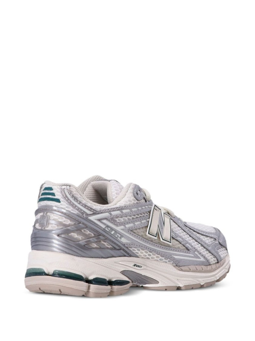 New Balance Dynamic Mesh Sneakers With Silver Accents