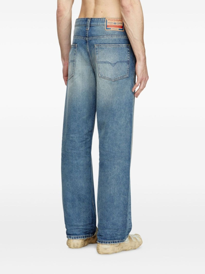 Diesel Relaxed Fit Blue Jeans With Vintage Wash