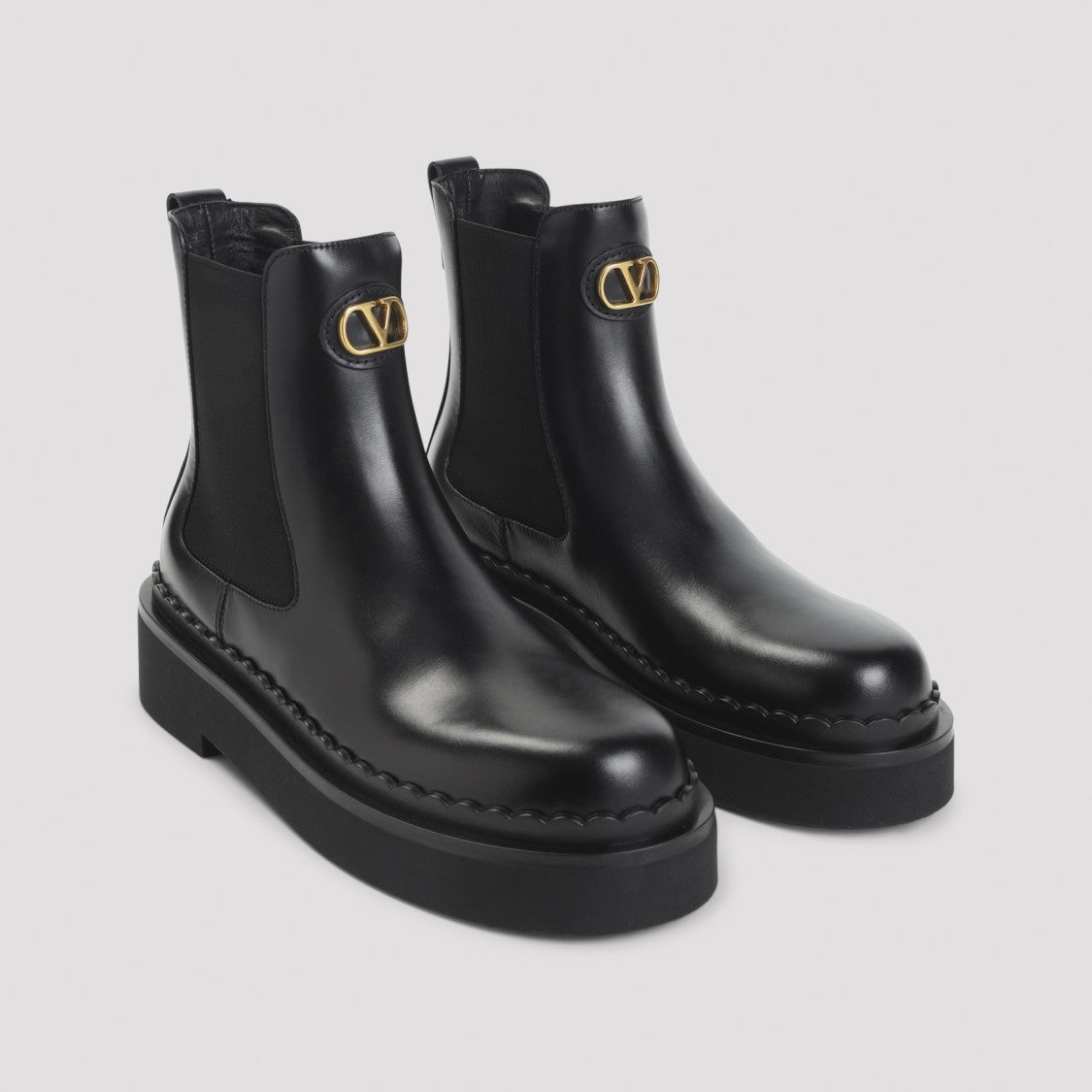 Valentino Garavani Beatle Vlogo Signature T 30 Boots