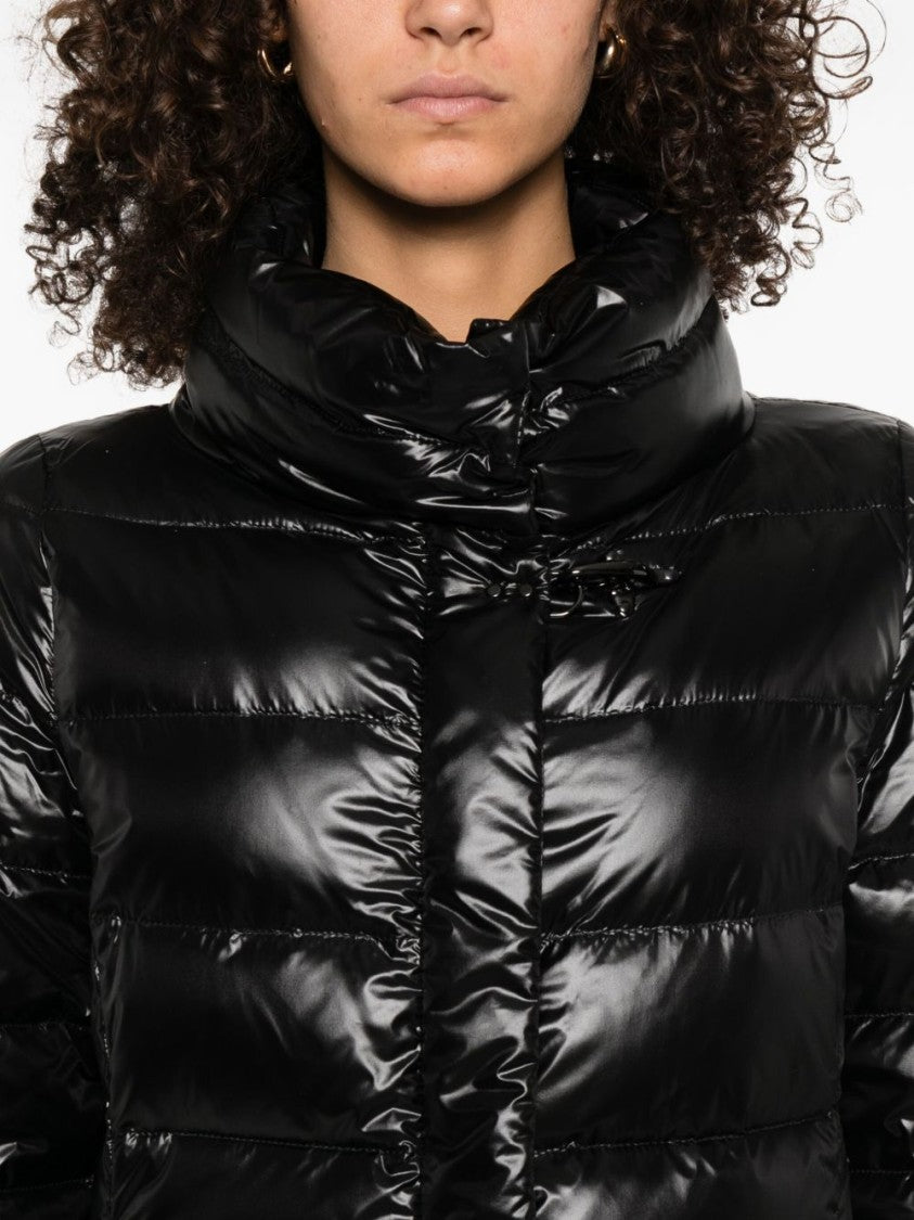 Fay Quilted Nero Down Coat With Structured Collar