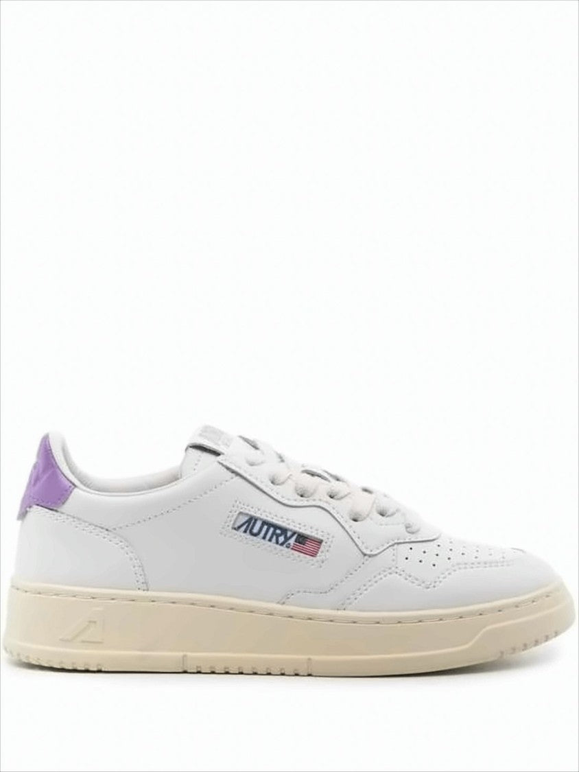 Autry Low-Top Sneakers With Smooth Leather Upper And Vintage Appeal