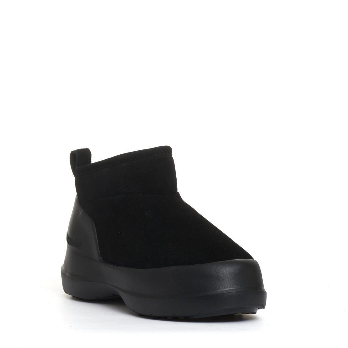 Moon Boot Mb Luna Low Boot In Classic Black With Premium Leather Construction