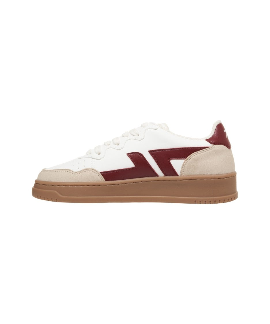 Zeta Beta B2 Sneakers With Rugged Sole