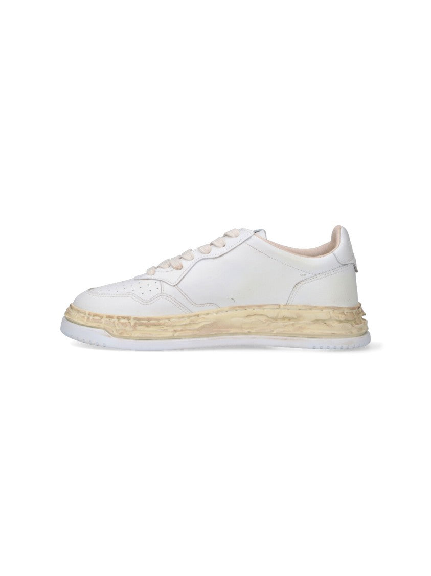 Autry Calfskin Low-Top Sneakers With Vintage Detailing