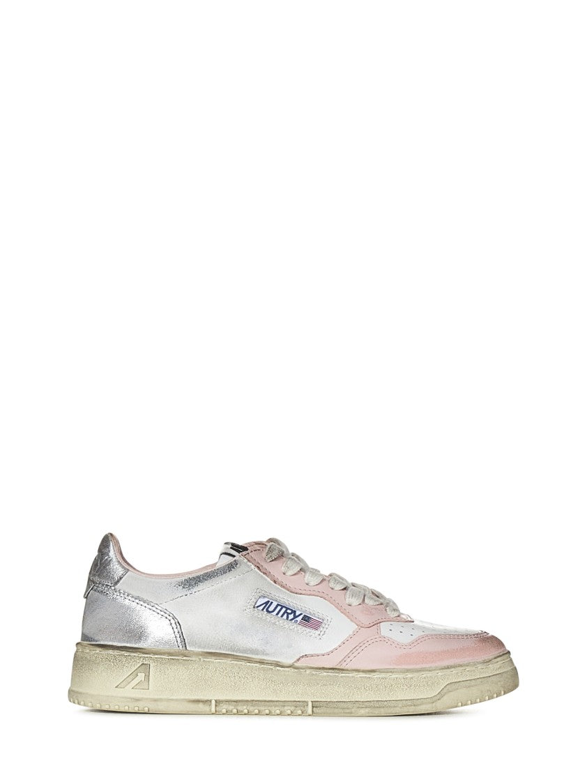 Autry Medalist Low Super Vintage Sneakers