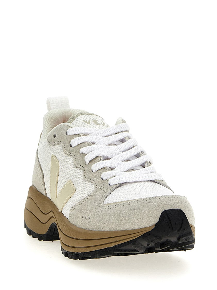 Veja 'Venutri Ii' Sneakers