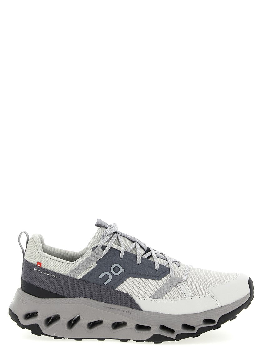 On 'Cloudhoriz' Sneakers