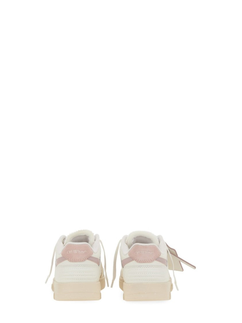 Off-White Sneaker Out Of Office