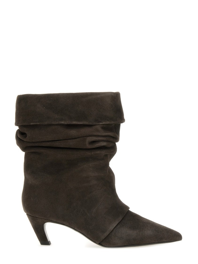Ash "Virgee" Boot