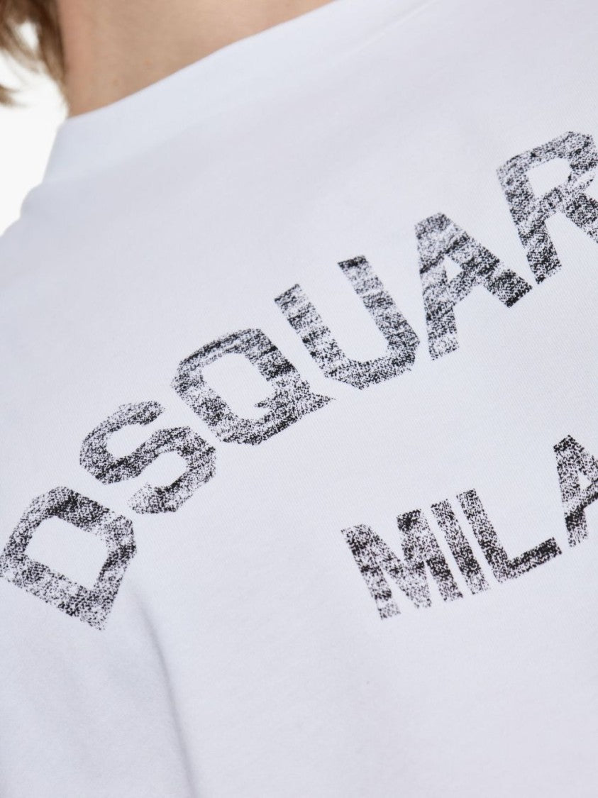 Dsquared2 White T-Shirt With Distressed Logo Print