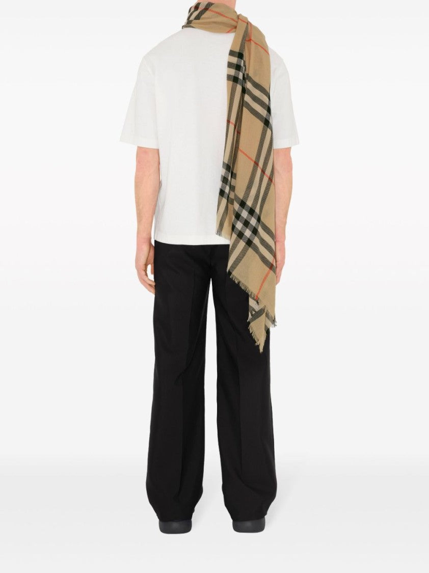 Burberry Classic Vintage Check Wool Scarf