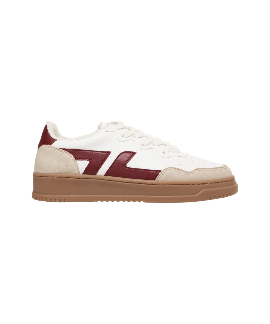 Zeta Beta B2 Sneakers With Rugged Sole
