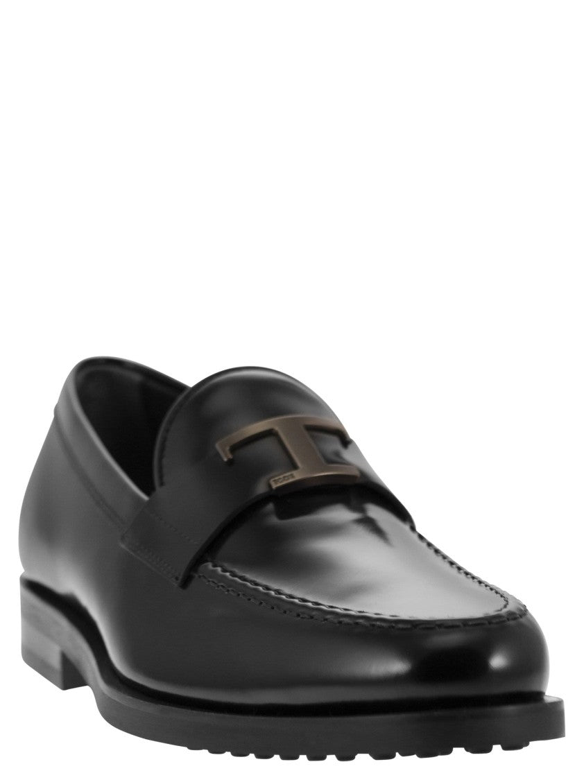 Tod's Leather Moccasin With T Accessory